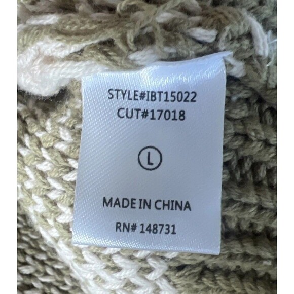 Blue Blush Women's Size Large Checkered Sweater Cropped Oversized - Picture 8 of 9